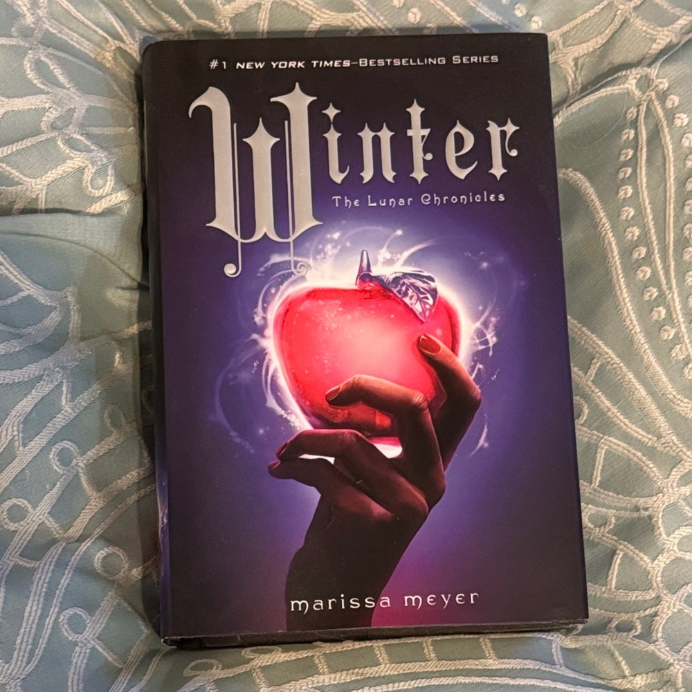 Winter by Marissa Meyer Hardcover